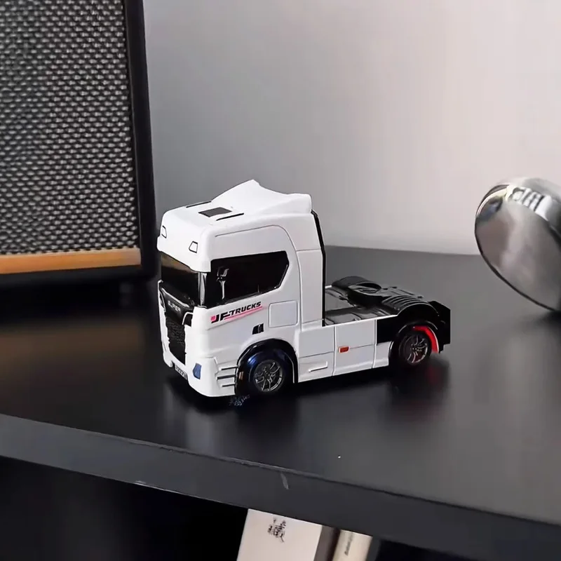 

Новый продукт 1/43 Настольная серия Мини-пульт дистанционного управления Головка прицепа Строительная машина Дрифт Грузовик Голова Радиоуправляемая модель автомобиля Игрушечный подарок