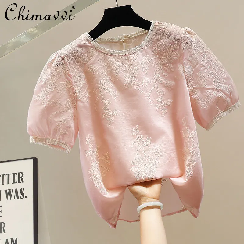 

Французская модная блузка с объемной вышивкой и короткими рукавами-фонариками, женская, весна-лето 2026, новая, элегантная, приталенная, топ