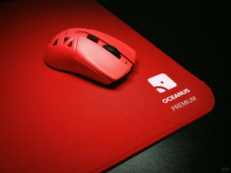 New Rawm SA-SL01 Red Hollow Out Gaming Mouse PAW3395 2.4G Wireless Bluetooth Lightweight Game Esports Mouse