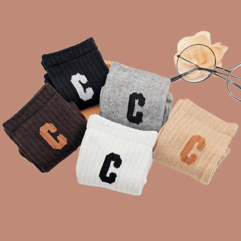 Chaussettes décontractées en coton à rayures verticales pour femmes, mi-tube, lettre, document solide, tout match, haute qualité, nouveau, 5/10 paires