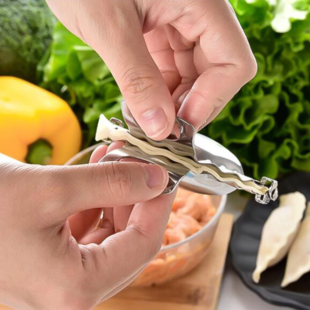 

1Set Stainless Steel Dumpling Mold Set Large Size Dumplings Maker Dough Cutter Stuffing Spoon Kitchen Gadgets for Dumplings