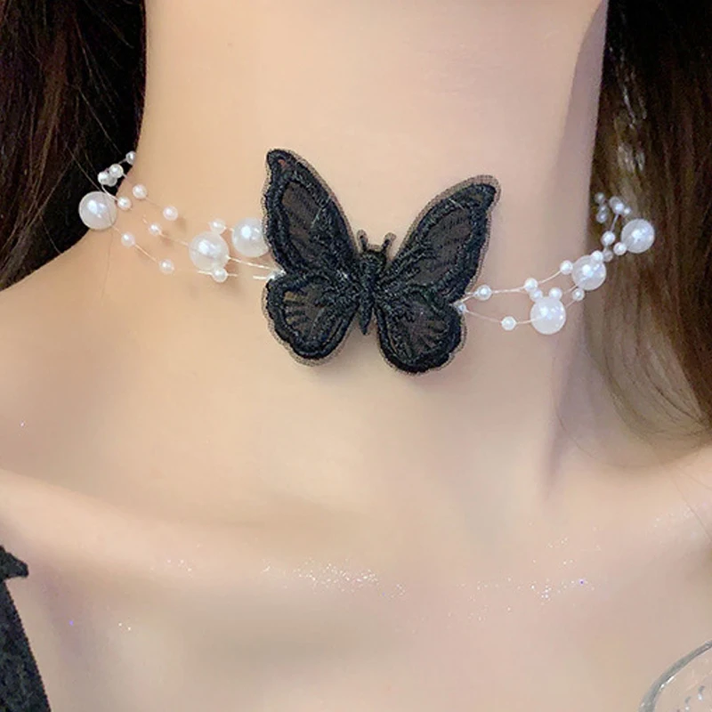 2024 New Elegant Multilayer Butterfly Necklace Female Summer Cold Wind Collarbone Chain Design Pearl Collar