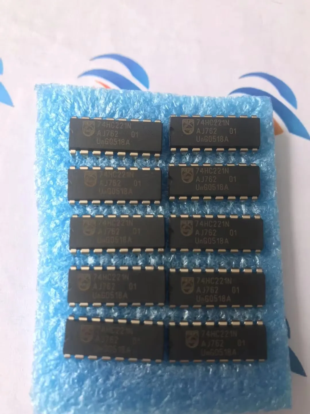 

10 шт./лот 74HC221N 74HC221 DIP14 НОВЫЙ ОРИГИНАЛ НА СКЛАДЕ