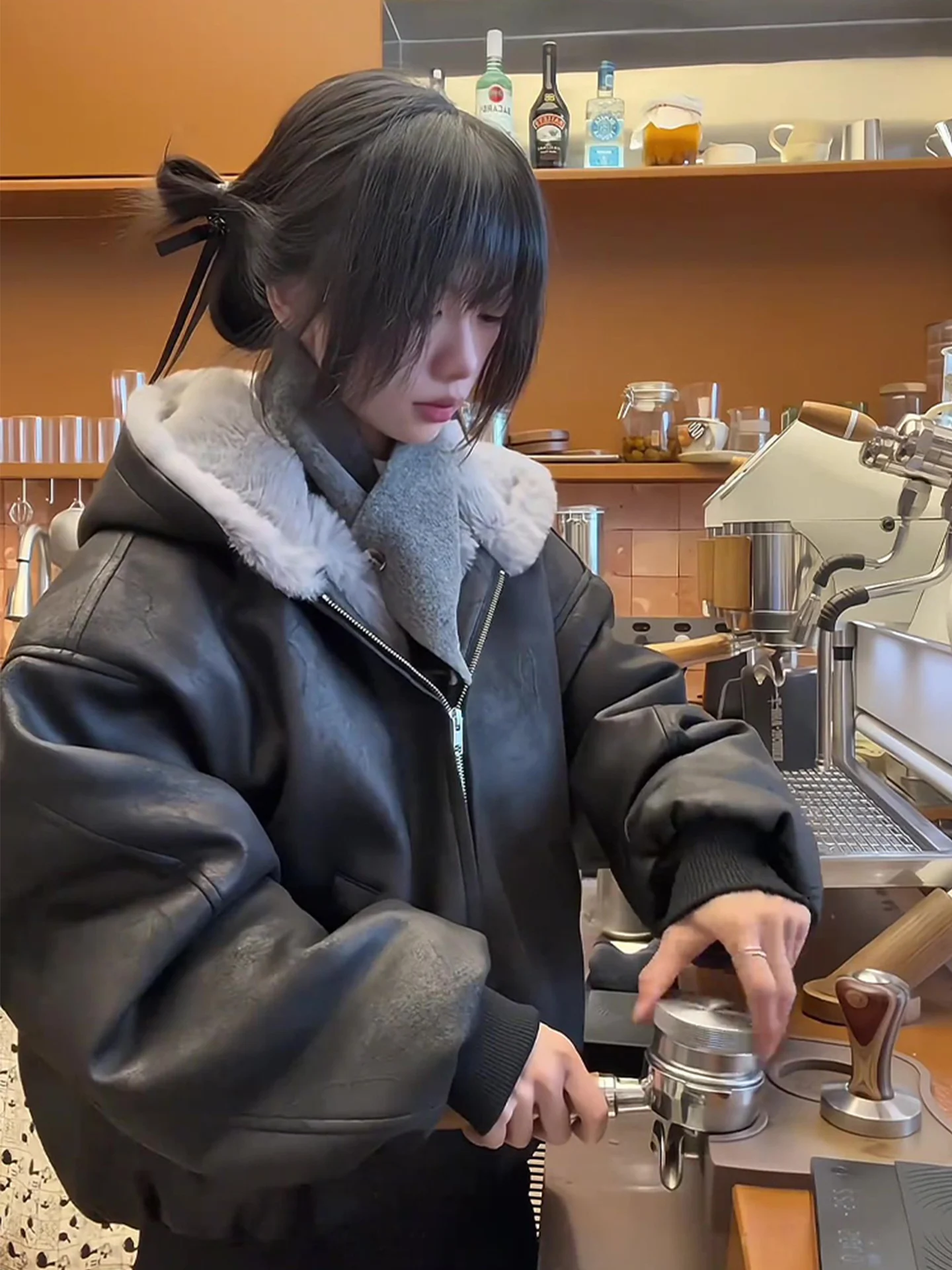 

Men's Winter PU Leather Jaet with Hood Fake Rabbit Fur Mountain Eagle Design Cra Pattern Cotton Clothes for Youth