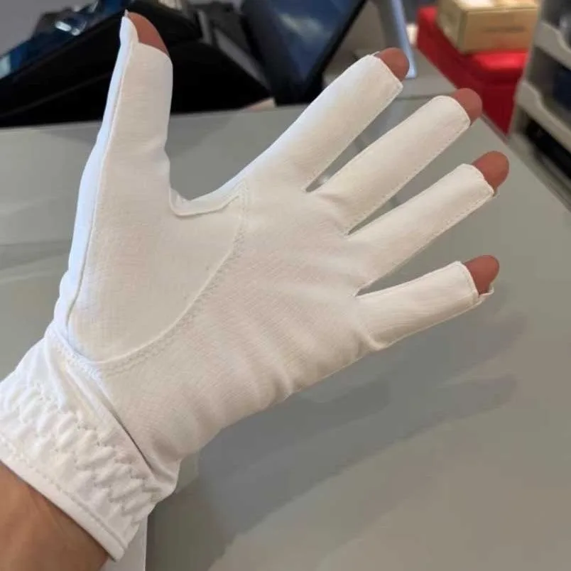 25 خريف جديد وصول أرنب شعار جولف المرأة الرياضة عدم الانزلاق المزدوج اليد المفتوحة إصبع تنوعا قفازات لينة تنفس قفازات