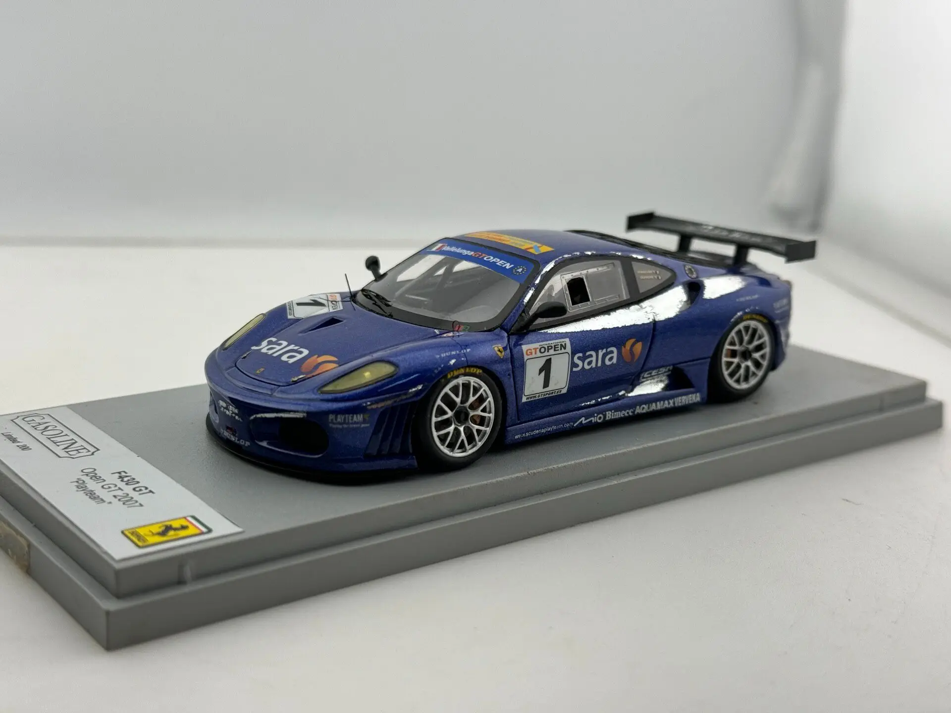 Дефекты поверхности покраски модели автомобиля BBR 1/43 F430 GT