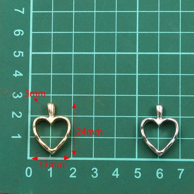 8PCS 13 * 14mm DIY Alloy Jewelry Accessories Hollow out Love Heart Pendant