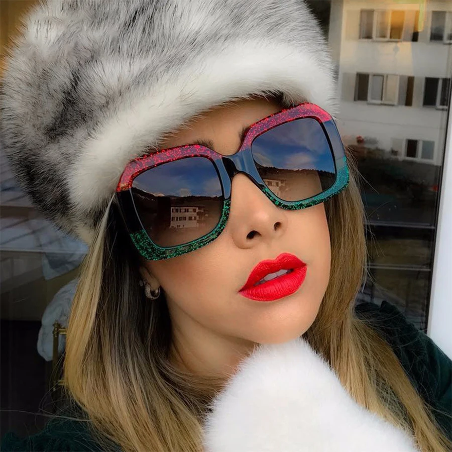 Shiny Casual PC Lenses Large Frame Ladies Sunglasses Fashionable Summer Beach Outfit Accessory Bright Sparkling Eyewear