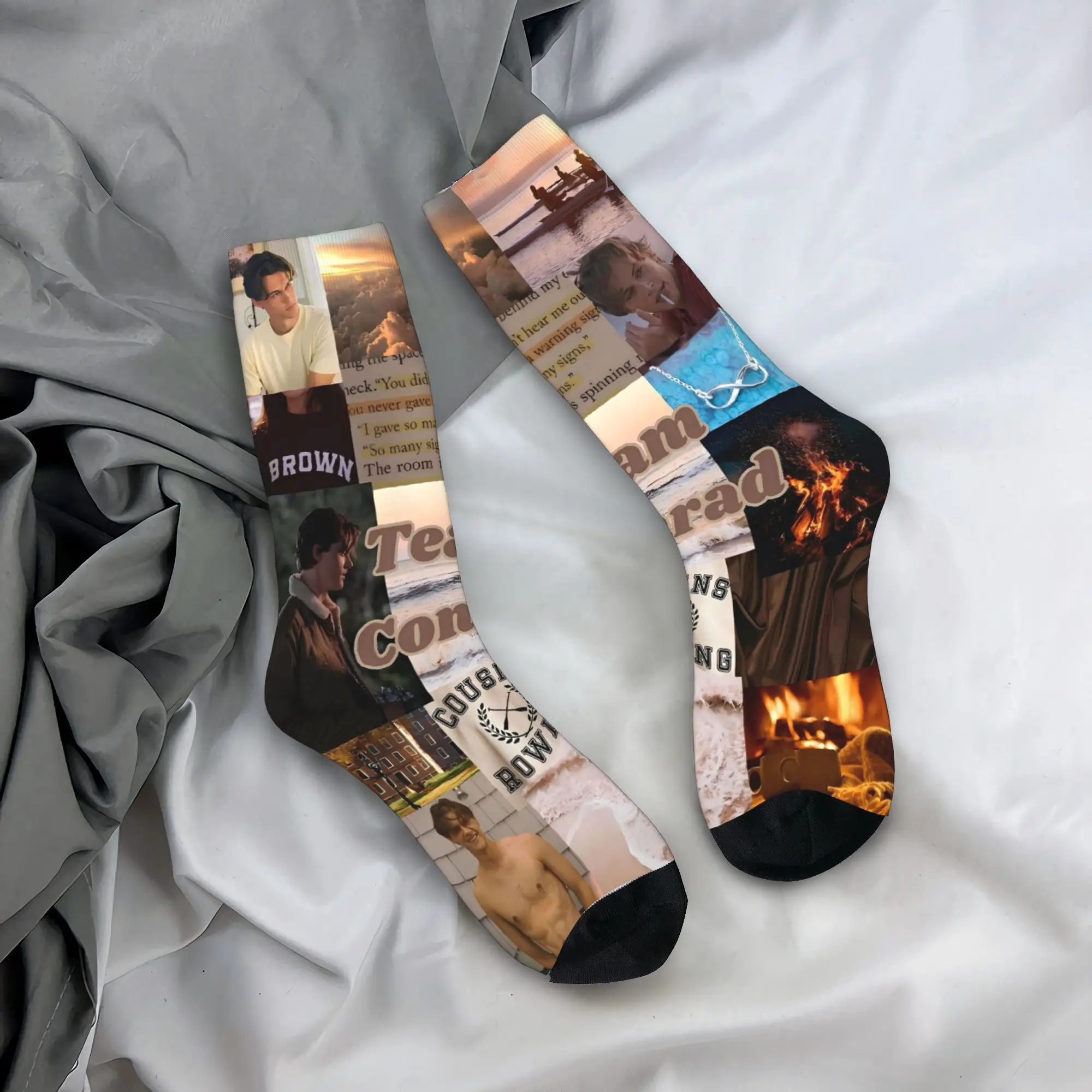 Cousins Beach Team Conrad The Summer I تحولت إلى جوارب جميلة جوارب ترفيهية للخريف ورسومات ركوب الدراجات مضادة للانزلاق