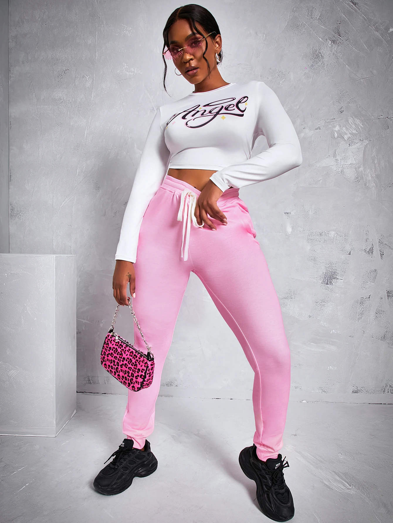 Lw lässige Damen bekleidung zweiteilige Sets Langarm Letter Print Crop Top solide Kordel zug Hose für den Herbst zu jeder Jahreszeit