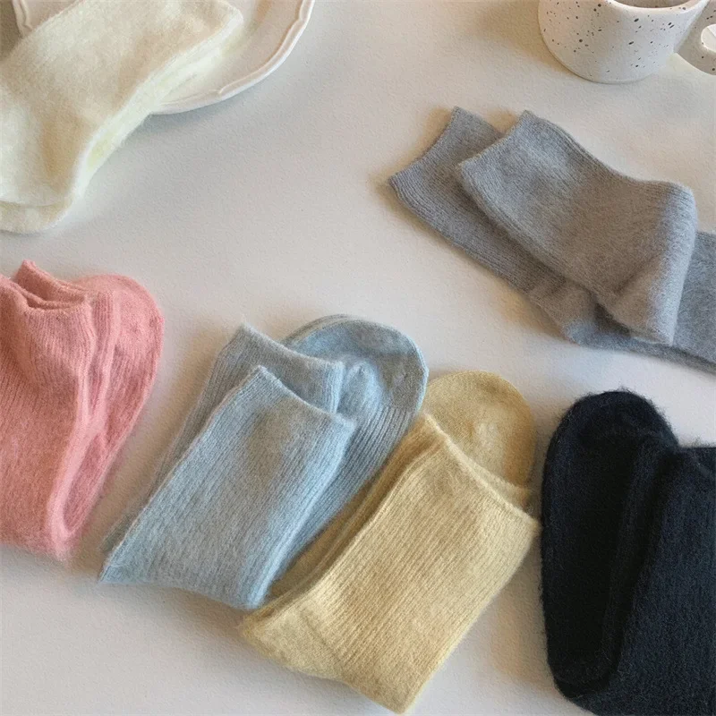 Women  Plush Socks Solid Color Insulation for Autumn Winter Striped Medium Length Sock Breathable Comfort Kawaii Stockings Носки