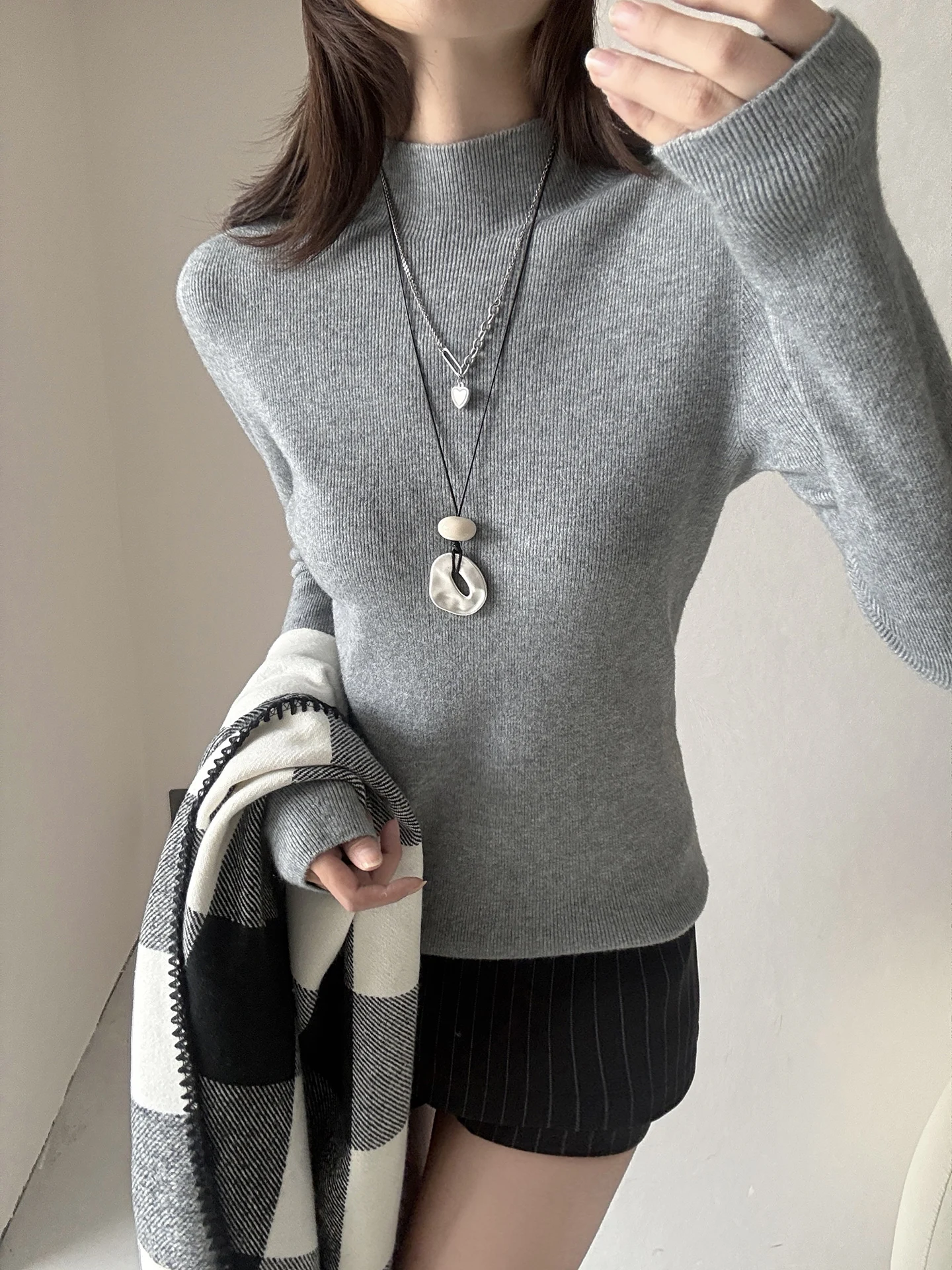 MianCun Upgraded Swan Neck High Collar Seamless Knitted Sweater Women's One-Piece Slimming Base Shirt Long Sleeve Winter Fashion