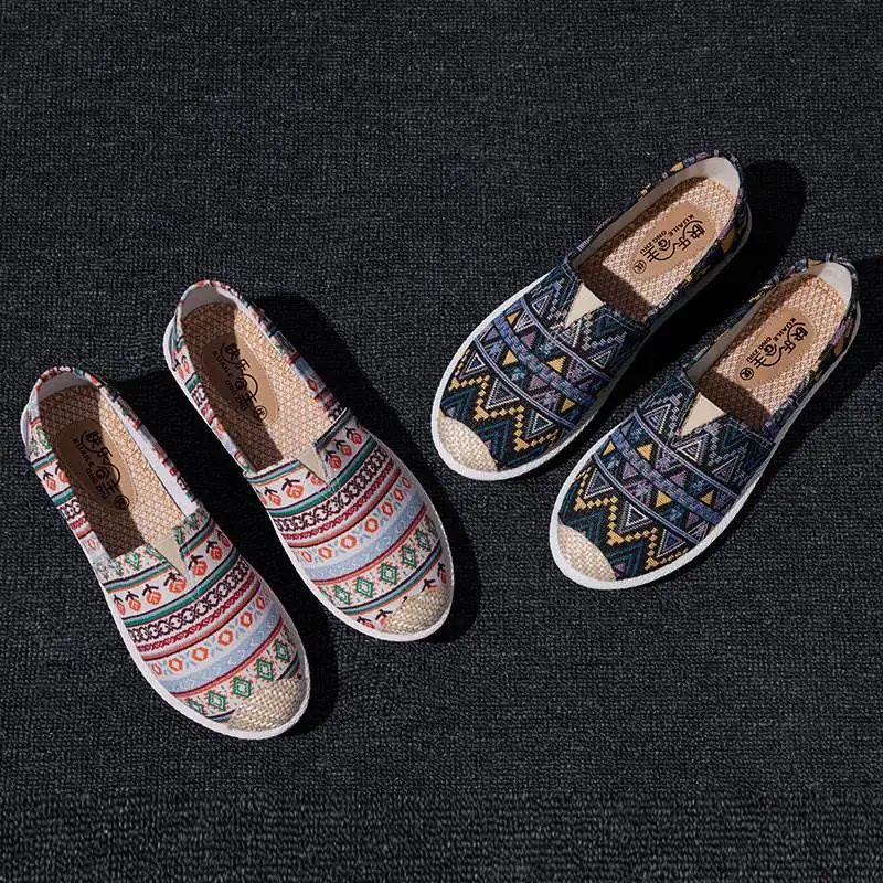 Women's Casual Slip-On Canvas Shoes Soft Bottom Driving Beijing Style Traditional Cloth Shoes Comfortable Lightweight Footwear
