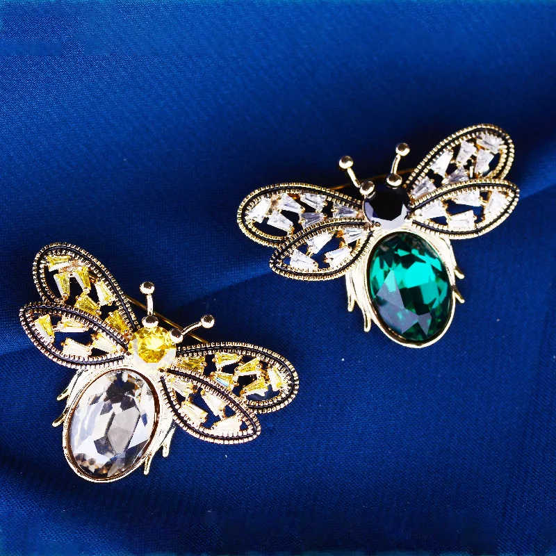 Fashion Cute Little Bee Cubic Zirconia Brooch Elegant Creative Enamel Pin Dress Shirt Simple Personality Accessories Jewelry