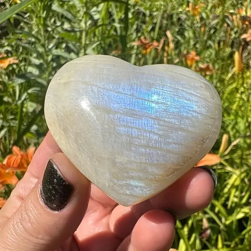 Blue Flash Moonstone Heart Crystal Healing Protection Meditation Gift Spiritual Energy Love Fertility Palm Stone Pocket Gemstone view 6