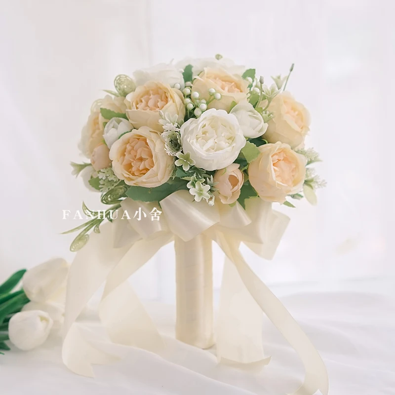 

Simulated Flowers Wedding Hand Holding Flowers Decoration Bride Bridesmaid Rose Fake Flowers