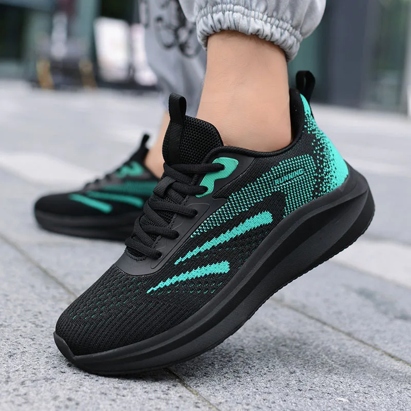 

New Ultra-light Summer Outdoor Sports Running Shoe for Men Large-sized Woven Mesh Color-blocking Low-top Round Toe Soft Sole