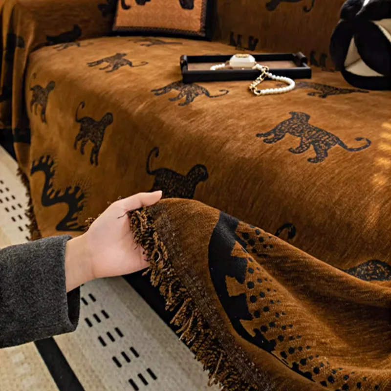 American Retro Sofa Towel for All Seasons Lion Printed Full Cover Blanket for Office Skin-Friendly Dirt Resistant Sofa Cover