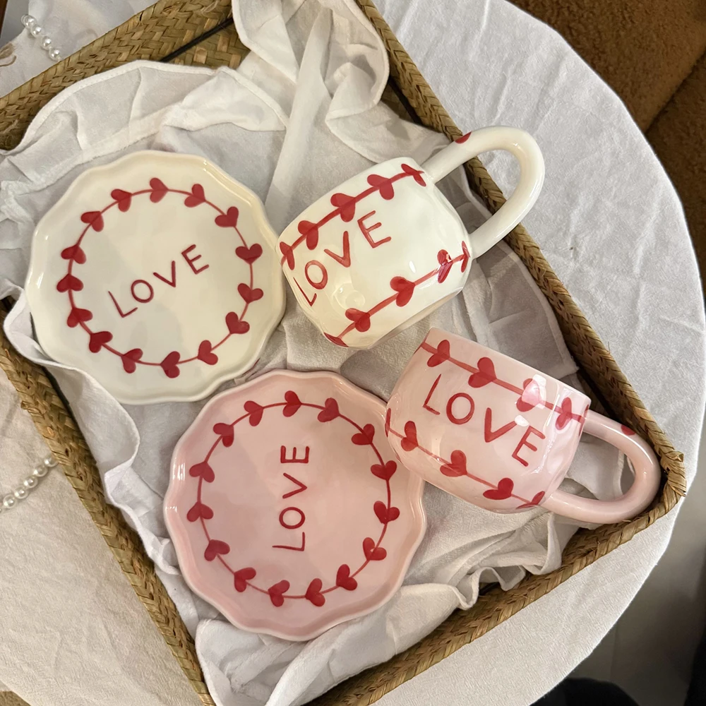 

Набор керамических чашек и блюдец ко Дню святого Валентина, кофейная кружка с рождественским принтом в стиле INS и десертной тарелкой для послеобеденного чая