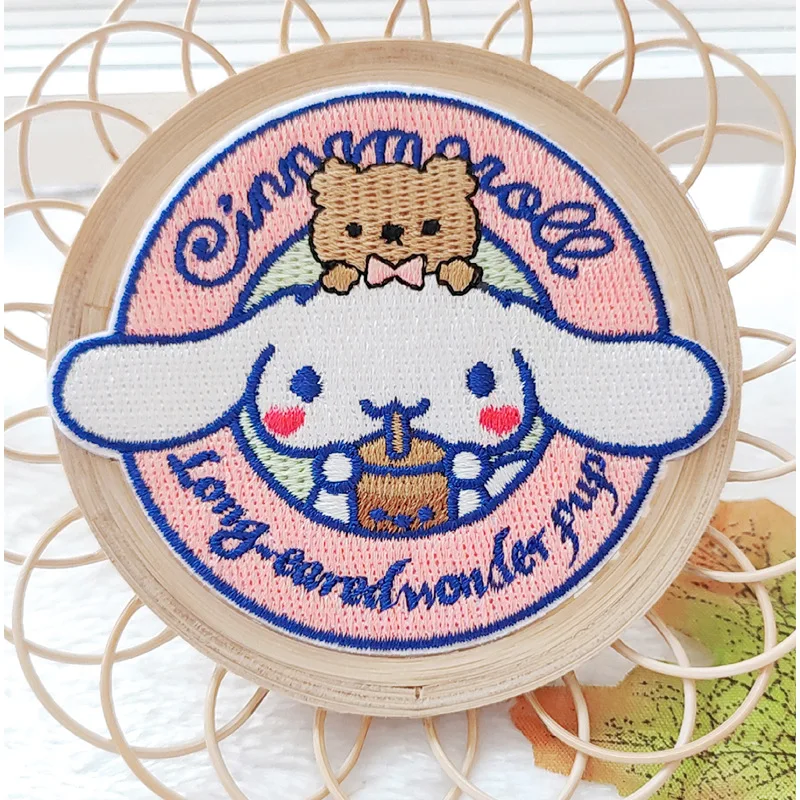 Kawaii Embroidered Patches Cinnamoroll Kuromi Melody Pochacco Cartoon Hook and Loop Embroidered Cloth Sticker Sewing