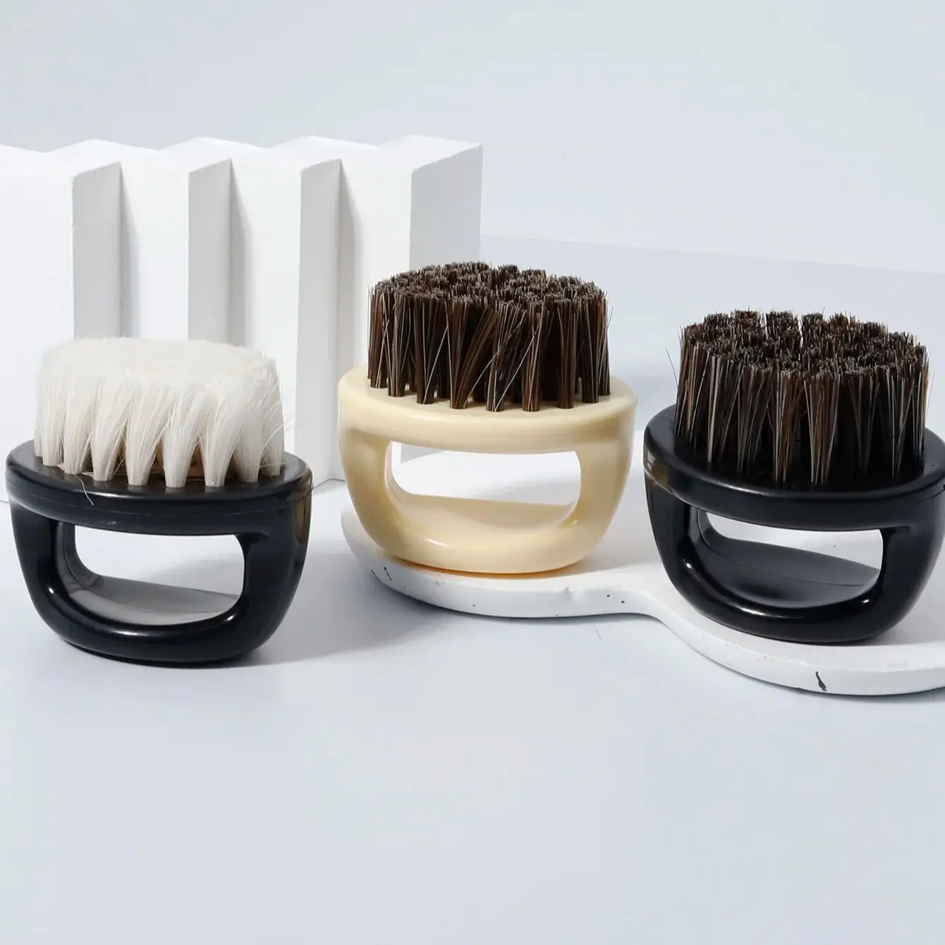 Professional Hair and Beard Brush, Bristle Brush, Anti-Static, Ring Design, Easy to Carry, Special for Real Hair Wigs