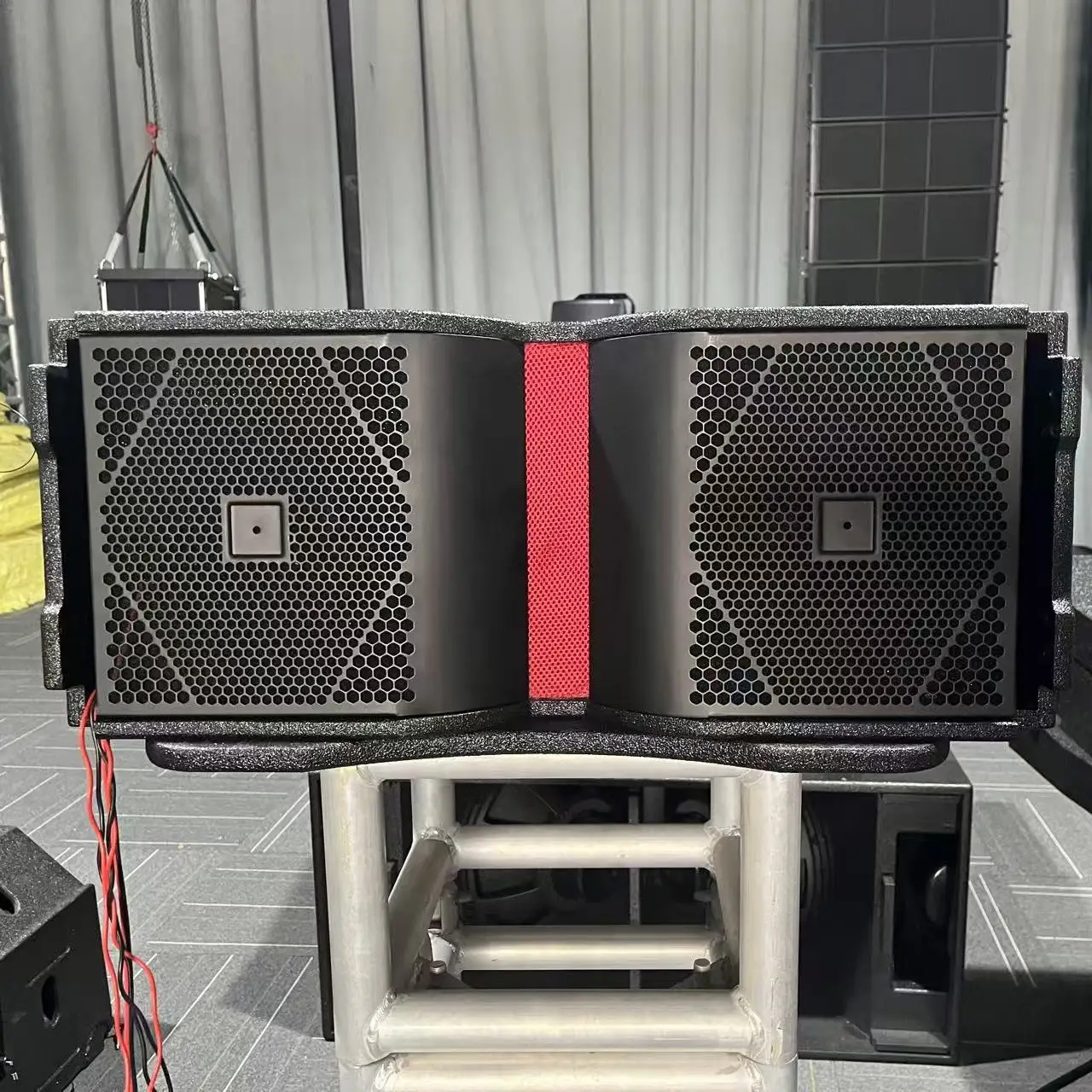 Double 10 Inch Rubidium Magnetic Linear Array Speaker For Professional Stage Audio