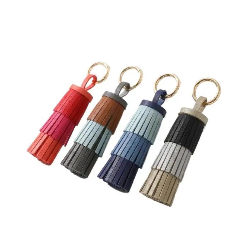 Handgefertigte Bohemian-Lederquaste - Luxuriös dicke Fransen mit großem Metallring für Taschen & Schlüssel, perfekt als Geschenk – Detail 6