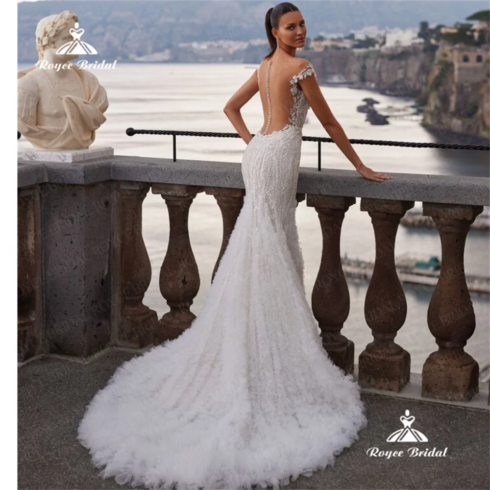 Roycebridal Brautkleid im Meerjungfrau-Stil mit V-Ausschnitt, 2025, Spitze, Hofschleppe, maßgeschneidertes Brautkleid von Deposinha de Casamento