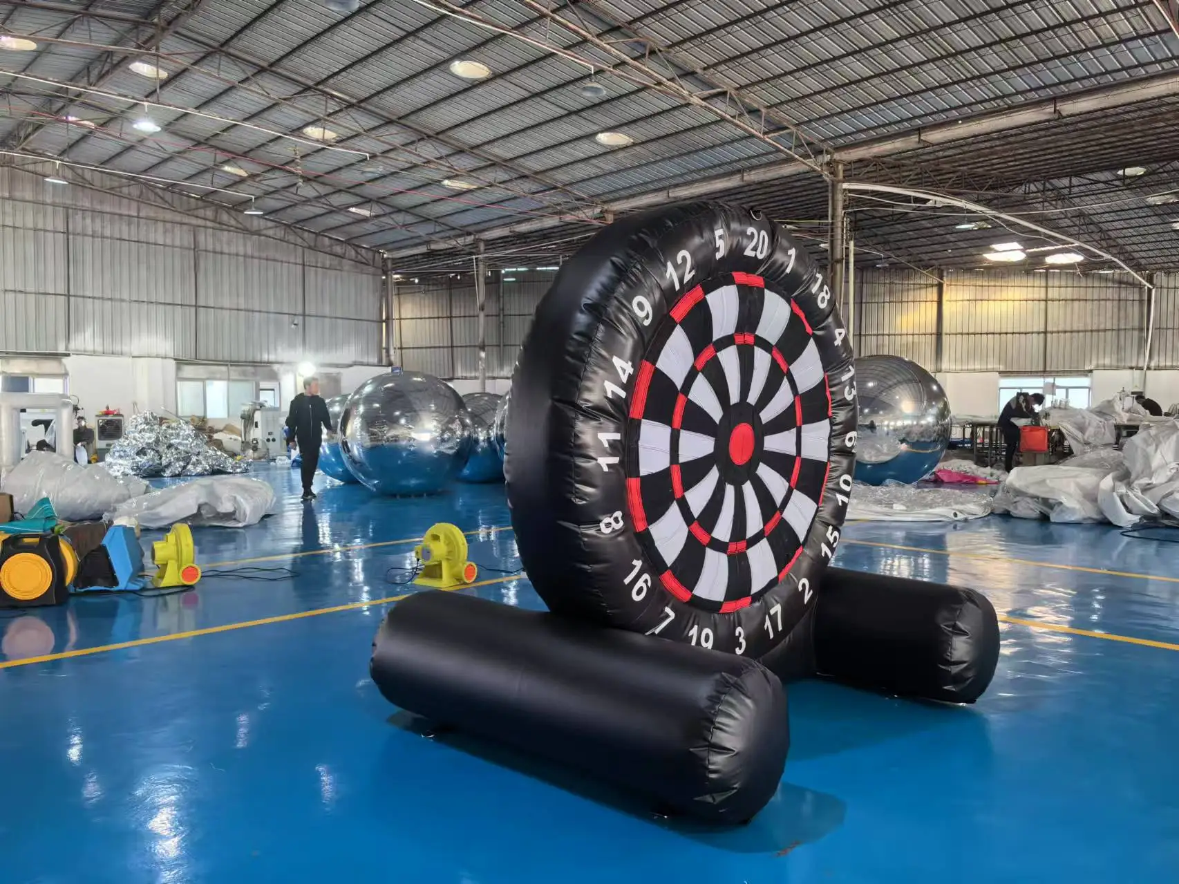 High Quality Outdoor Inflatable Games Inflatable Football Dart Board Inflatable Games for Adults