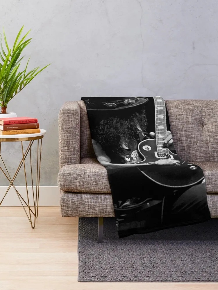 stage slash guitars vintage Throw Blanket Hairys Personalized Gift Decorative Sofa manga Blankets