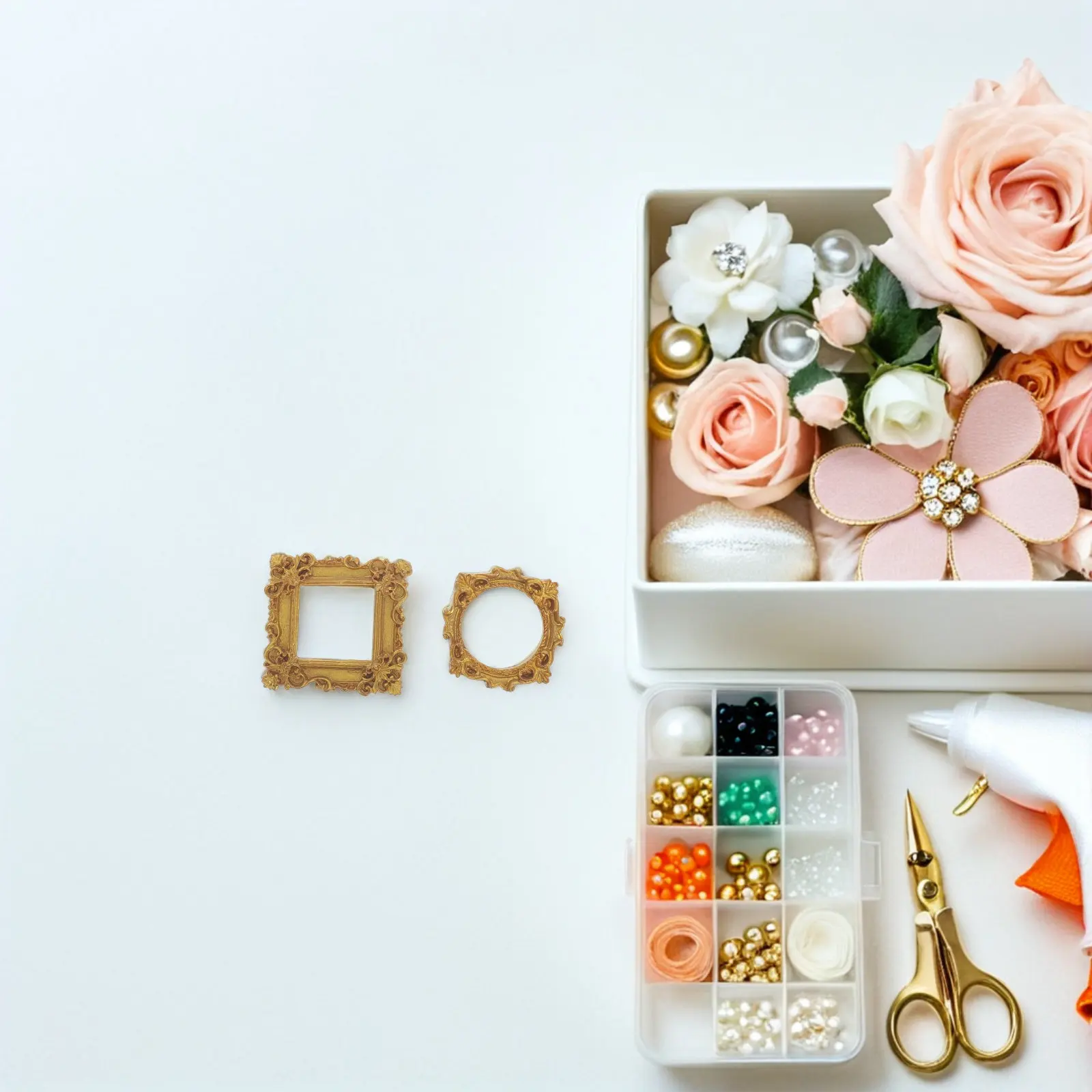 8Pcs Mini Baroque Photo Frames Vintage Resin Picture Frame Heart Bowknot Tabletop Display Mini Gold Frame Nail Art