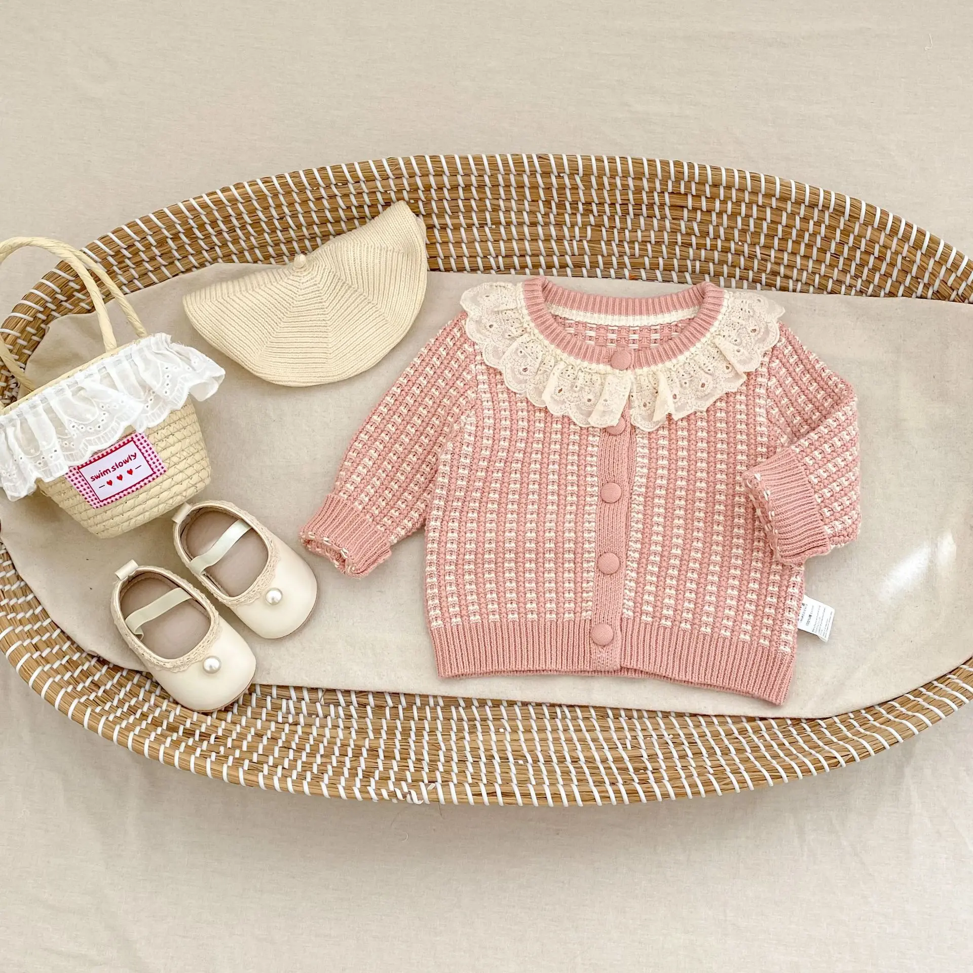 

New baby clothing for autumn and winter, 0-3 year old female baby sweater cardigan top