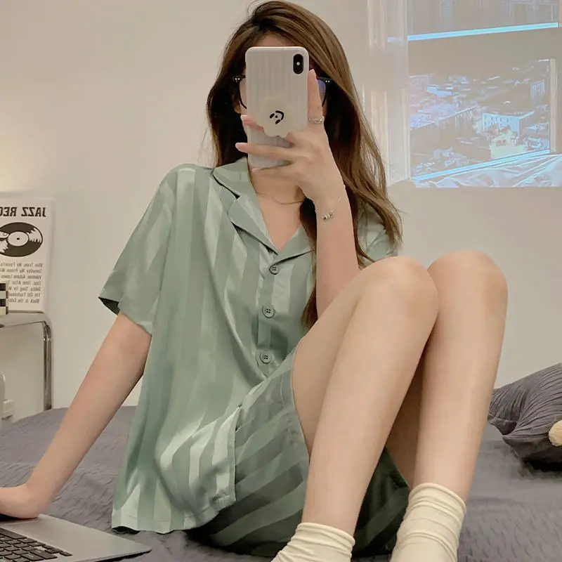 Eisseide Pyjama-Set für Damen, Sommer Kurzarm-Shorts-Set, Locker Sitzende Hauskleidung, Lässiges Studenten-Outfit, Auch für Draußen Tragbar