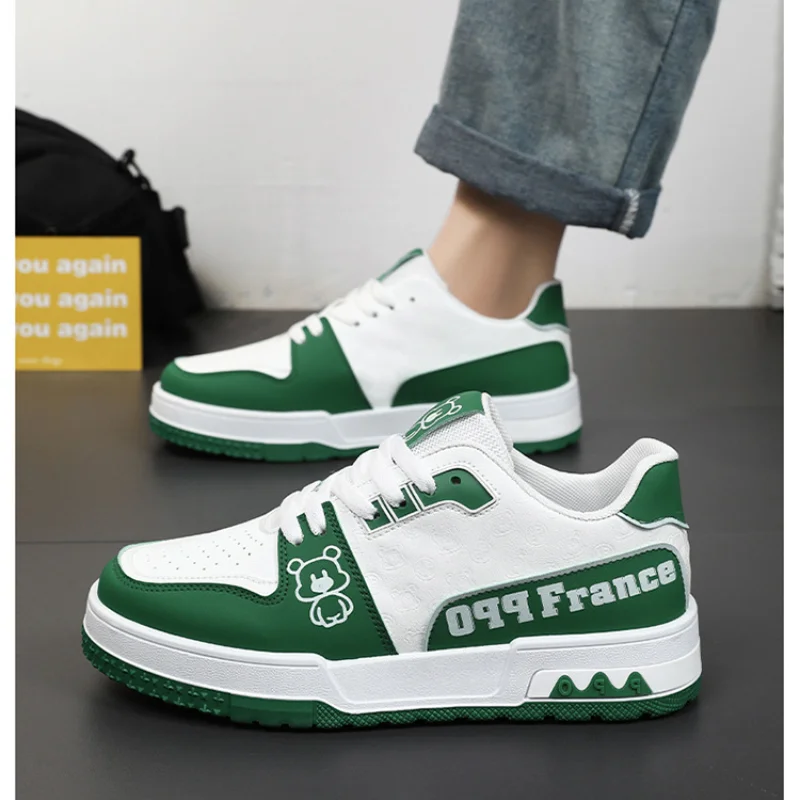 

Original Bear Skate Shoes Men Fashion Cartoon Printing Green Urban Man Sneakers Leather Platform Casual Men's Skateboard Shoes