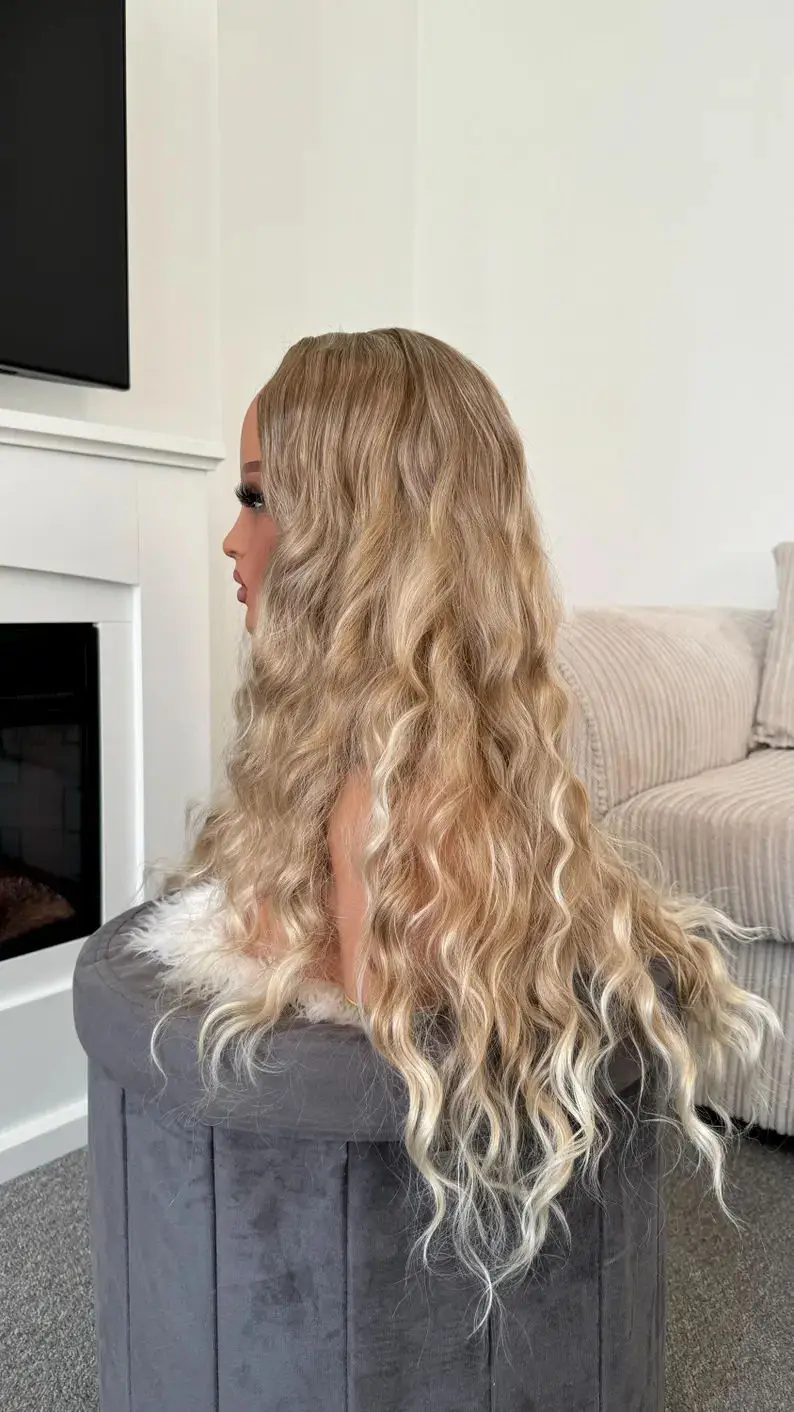 باروكة نسائية طويلة الطول أشقر فاتح صناعي عالي الدقة باروكات أمامية من الدانتيل مع جذور داكنة تسليط الضوء على موجة فضفاضة بدون صمغ جاهزة للارتداء #2