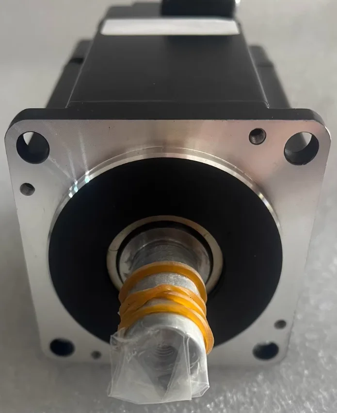SGMJV-04AAA2E Brand New Servo Motor Original Genuine，Fast shipping，SGMJV 04AAA2E