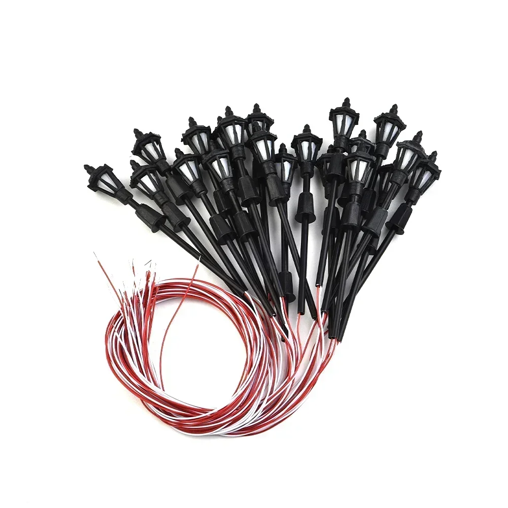 20Pcs Model Railway LED Lamppost Lamps Wall Lights 1:150 Scale 3V Plastic Model Artificial Miniature Light Model Scenery