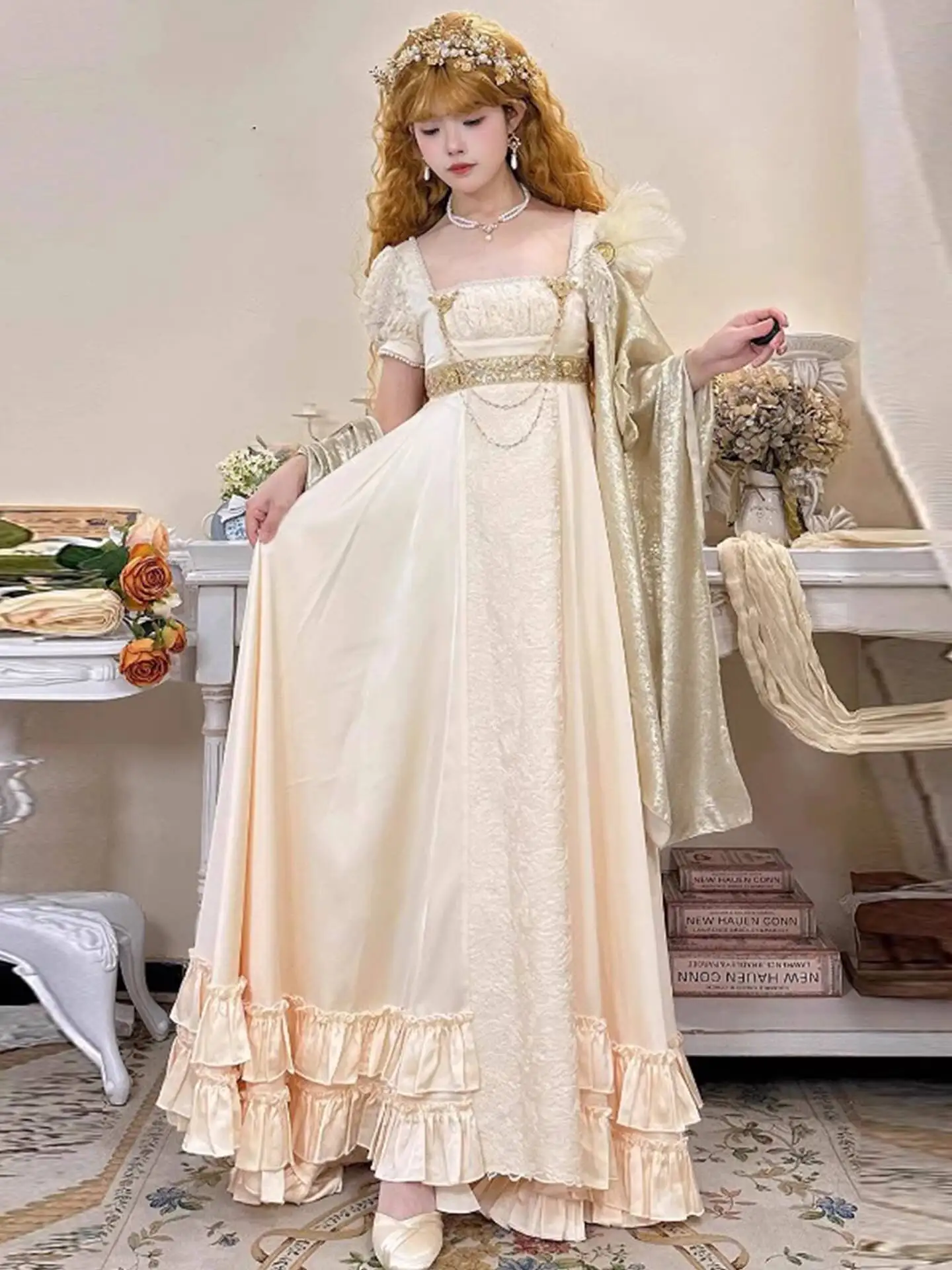 

Платье средневековой принцессы для женщин, винтажное викторианское кремовое кружевное платье макси с рюшами, сказочный костюм для косплея в стиле Ренессанс