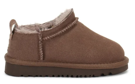 أحذية الثلوج الدافئة الصغيرة ذات اللون الصلب للأطفال في فصل الشتاء