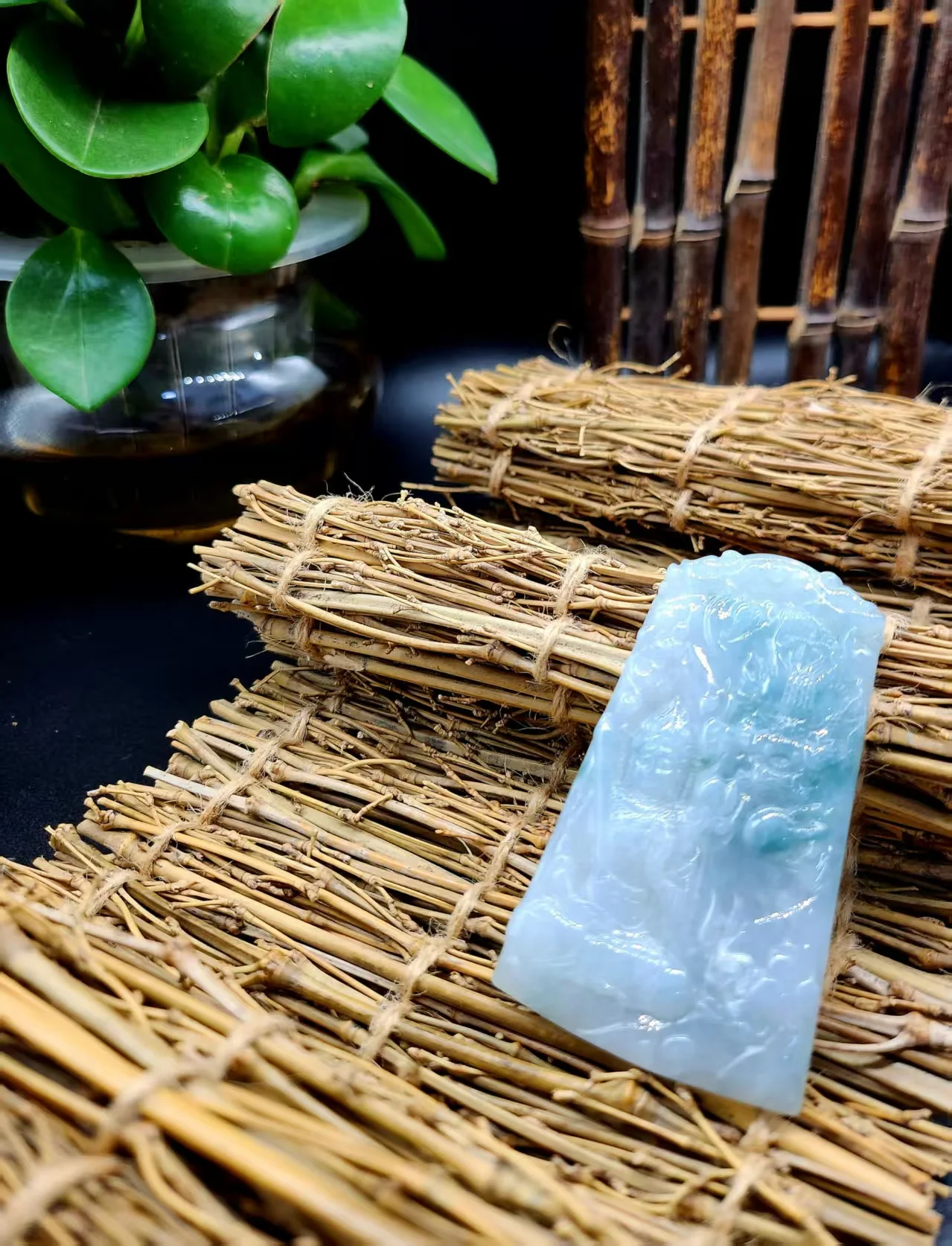 

Jade Carving Of Guanyin and Dragon Jade Pendant - Spiritual And Wealth Jade Carving For Genuine Natural Jade Jewelry Ladies