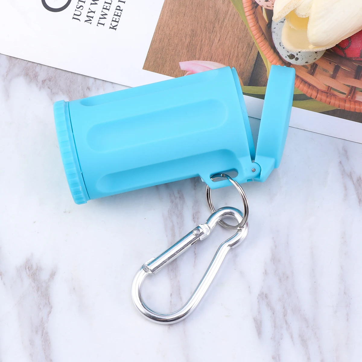 

Portable Ashtray Sanitary Holder Pocket Must-have for Outdoor Activities Key Chain Mini Flame-retardant