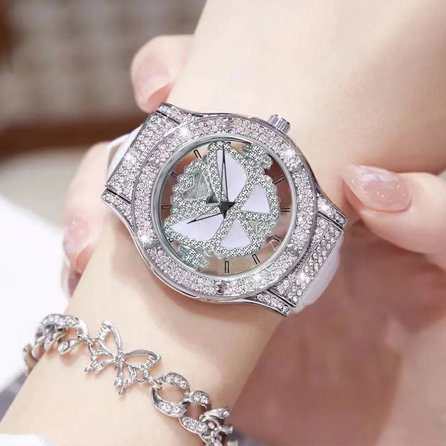 2024 neue Uhr Frauen voller Diamant Licht Luxus hohl voller Himmel Stern Schmetterling Leder wasserdichte weibliche Mode Quarzuhren