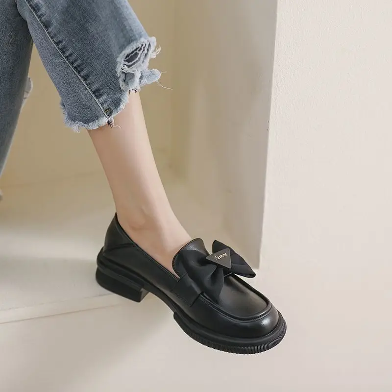 Women's Bow-Detail Leather Loafers 33-46 Versatile Autumn-Ready Chunky Sole Flats British-Style plus Size Comfortable Slip-On Sh