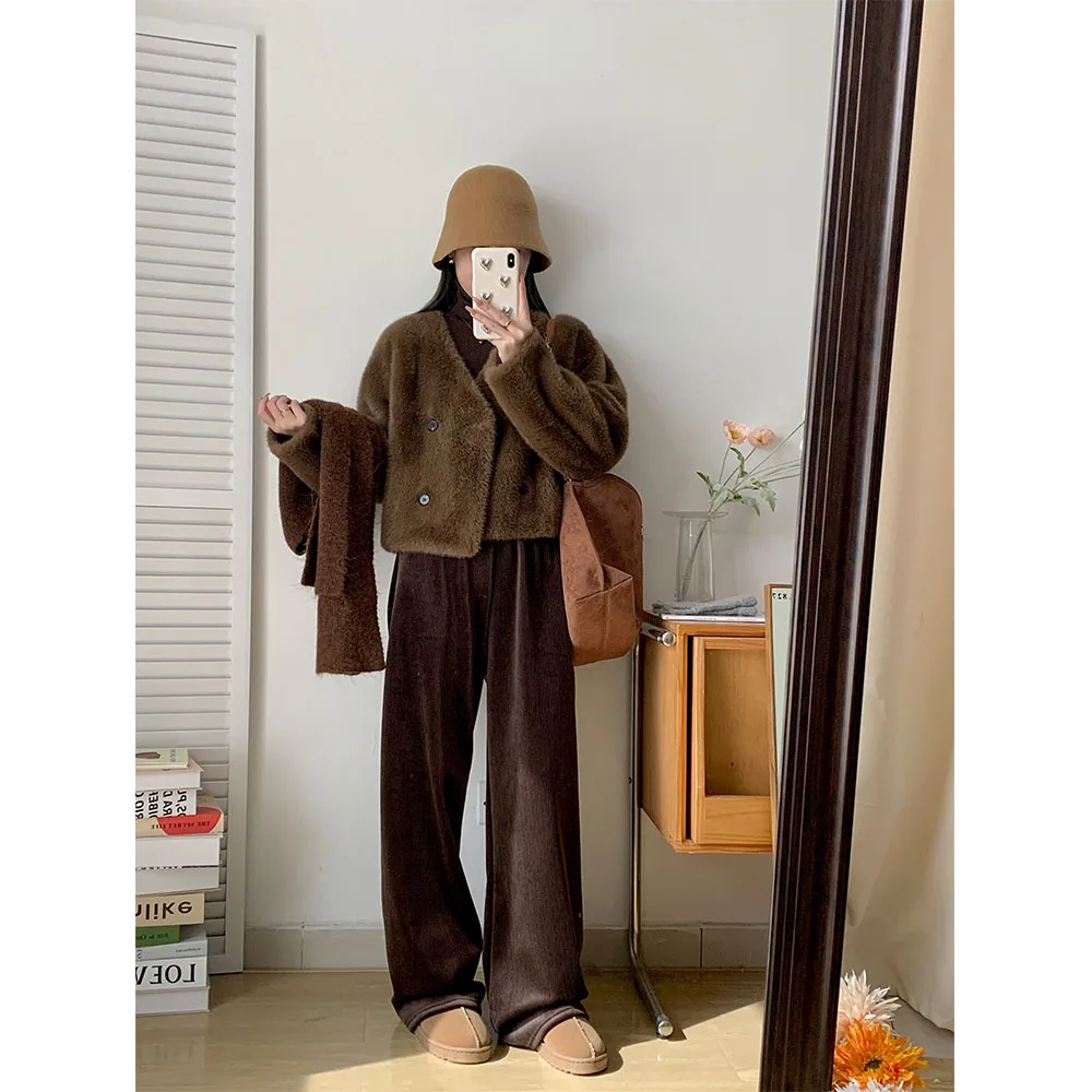 UVPU ブラウンファージャケット女性のショートスタイル 2023 冬暖かいオールマッチ怠惰なファッション小さな香りスタイル合成毛皮コート