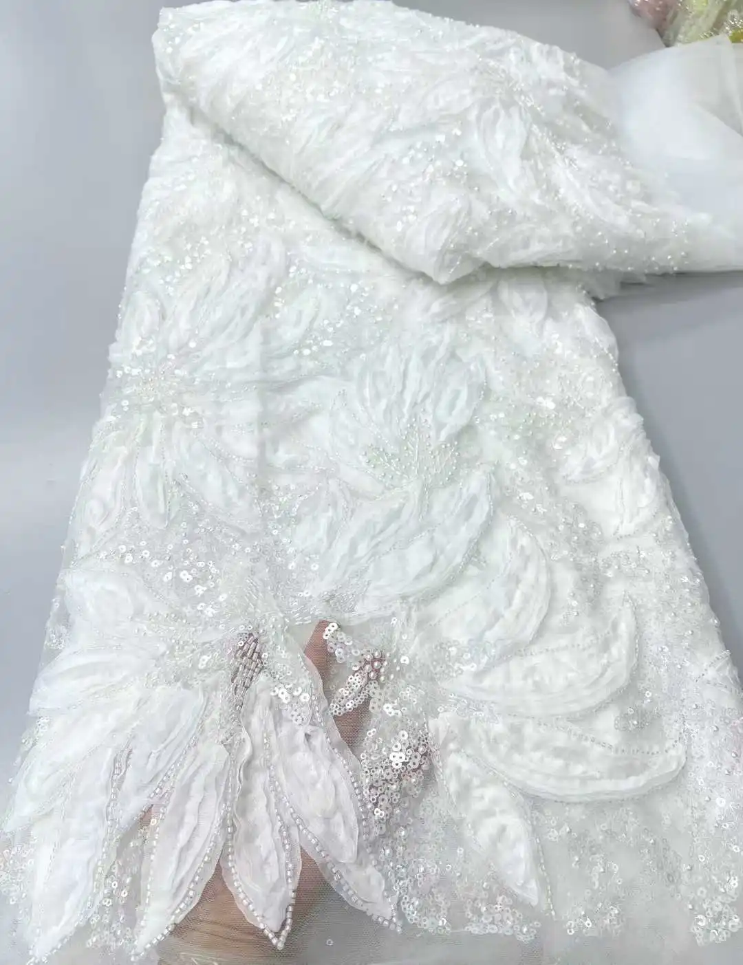 

2025 Latest African French Nigerian High End Tulle Lace Fabric With Beads Sequins Stones for Party Bride Wedding Sewing Dresses