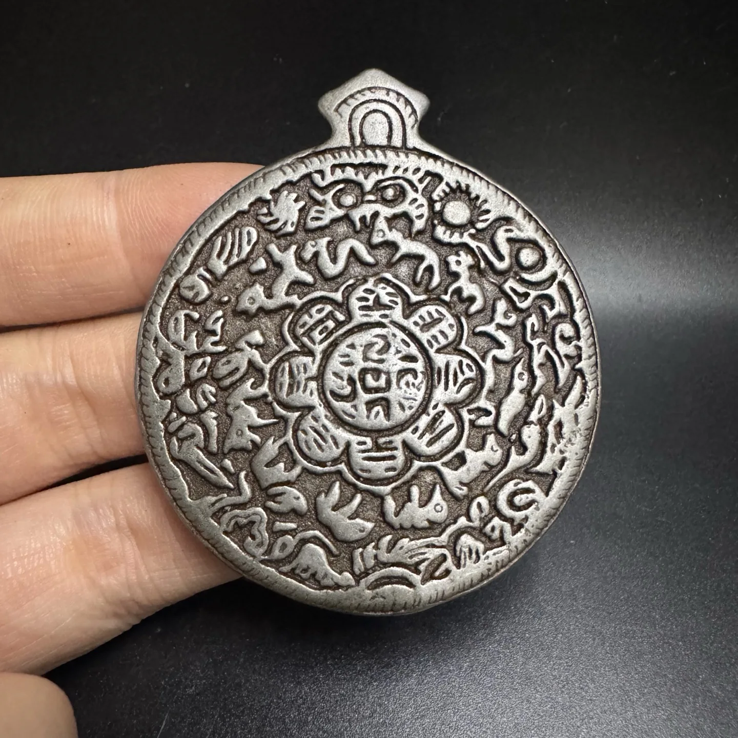 Zodiac Bagua Pendant - Exquisite Craftsmanship Tibetan Iron Necklace Charm and Home Décor Statue