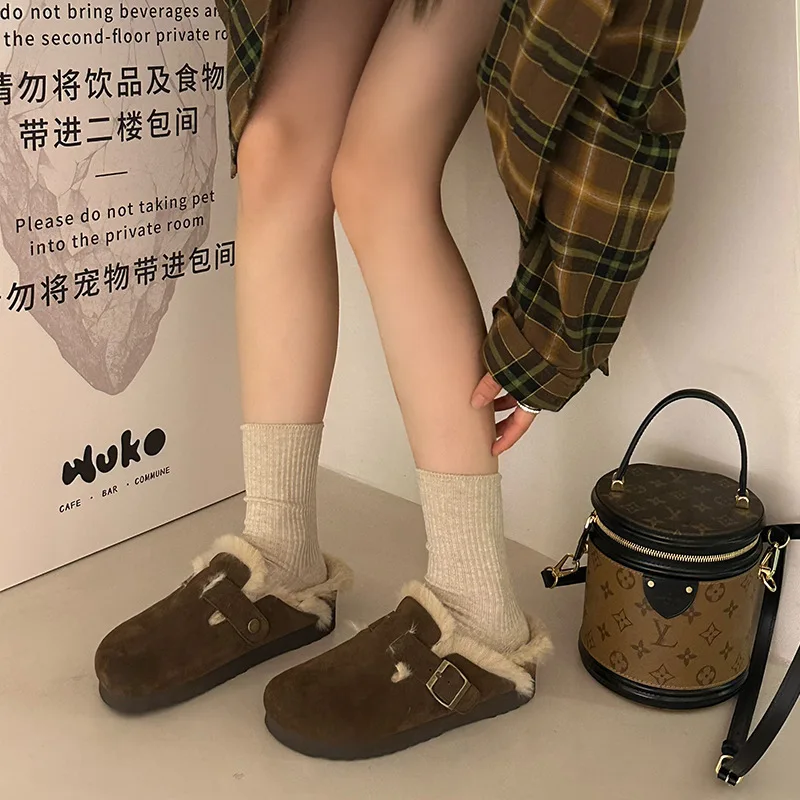 

Winter New Women's Shoes fashion Boken Shoes Retro Cotton Shoes Lazy Shoes Thick Sole Baotou Plush Slippers for Outwear