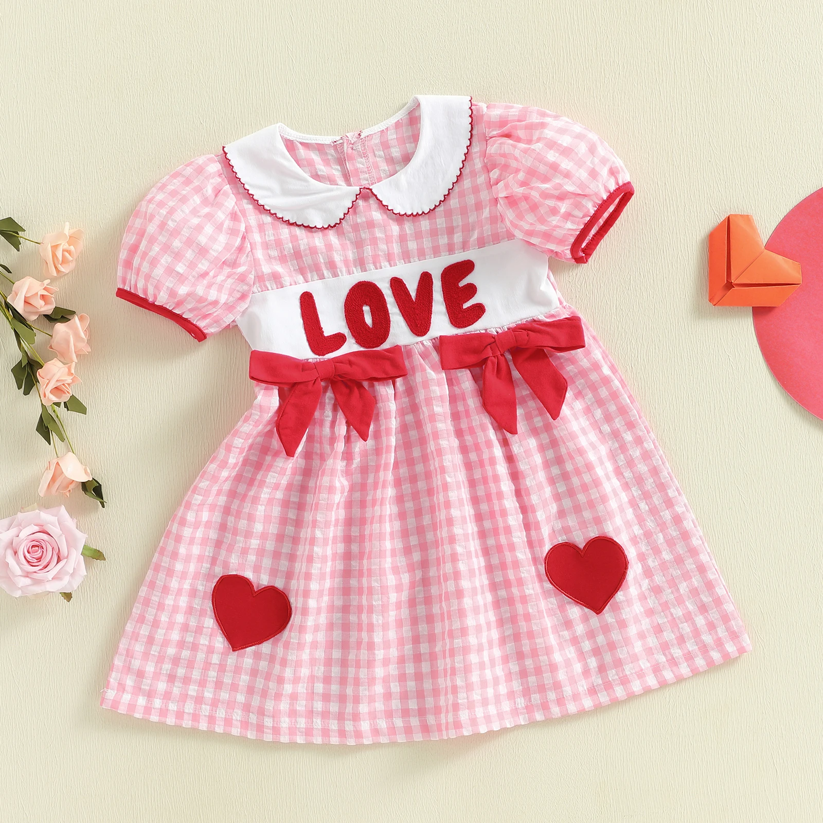 

Платье на День святого Валентина для девочек от 1 до 7 лет, клетчатое платье трапециевидной формы с буквенным принтом и вышивкой в виде сердца, с короткими рукавами и кукольным воротником на весну и лето