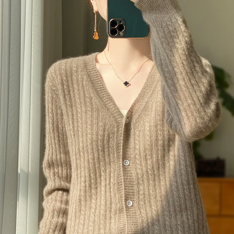 V-Neck Merino Wool Cardigan Women\'s Long Sleeved Solid Color Warm High-Quality Loose Autumn Winter Knitted Sweater Top