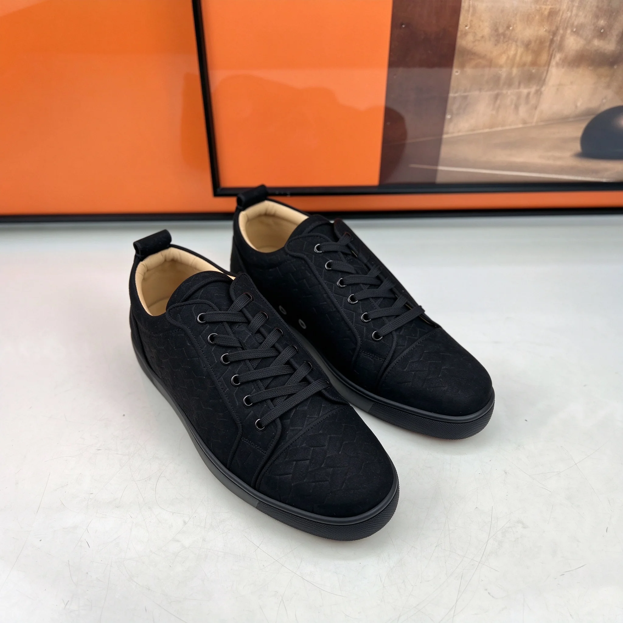 Luxury Low Top Black Weave Leather Shoes Lace Up Spikes Sneakers Female Footwear Casual Flats Red Bottom Shoes For Men Walking